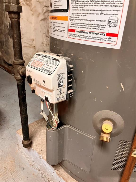 55 4th Avenue Brooklyn, NY 11217 - Photo 20 of 33 a bathroom with a sink toilet and mirror