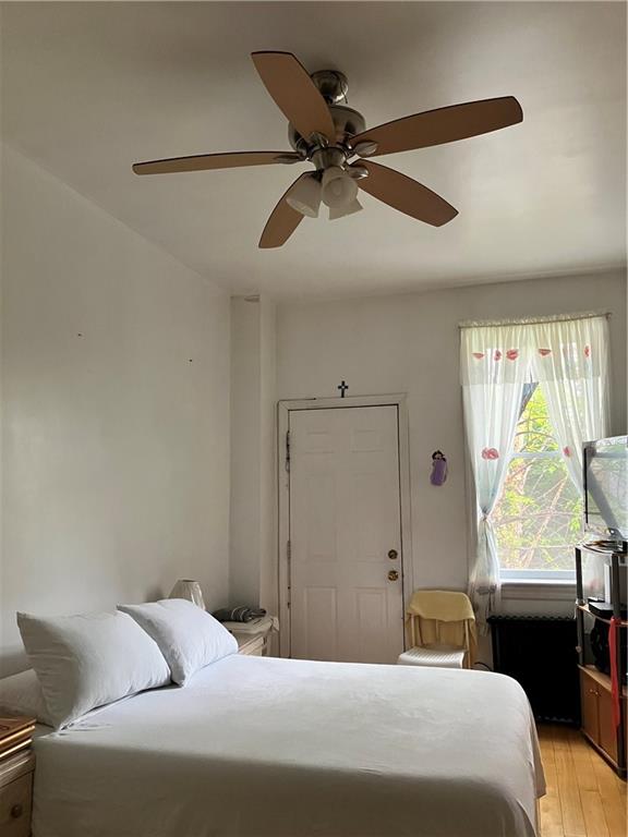 55 4th Avenue Brooklyn, NY 11217 - Photo 8 of 33 a bedroom with a bed and a window