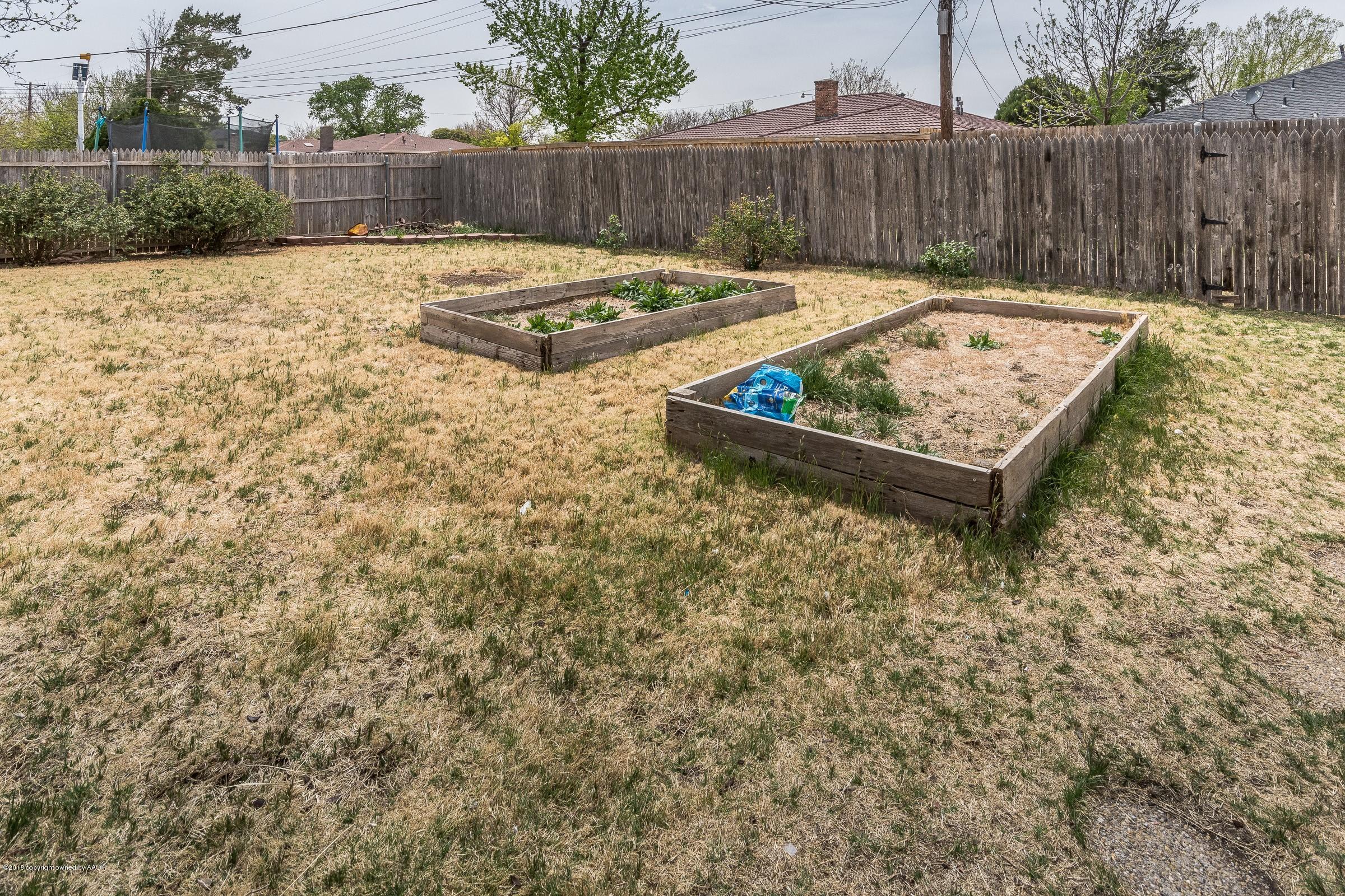 3904 Kingston Road Amarillo, TX 79109 - Photo 18 of 19 017_Back Yard