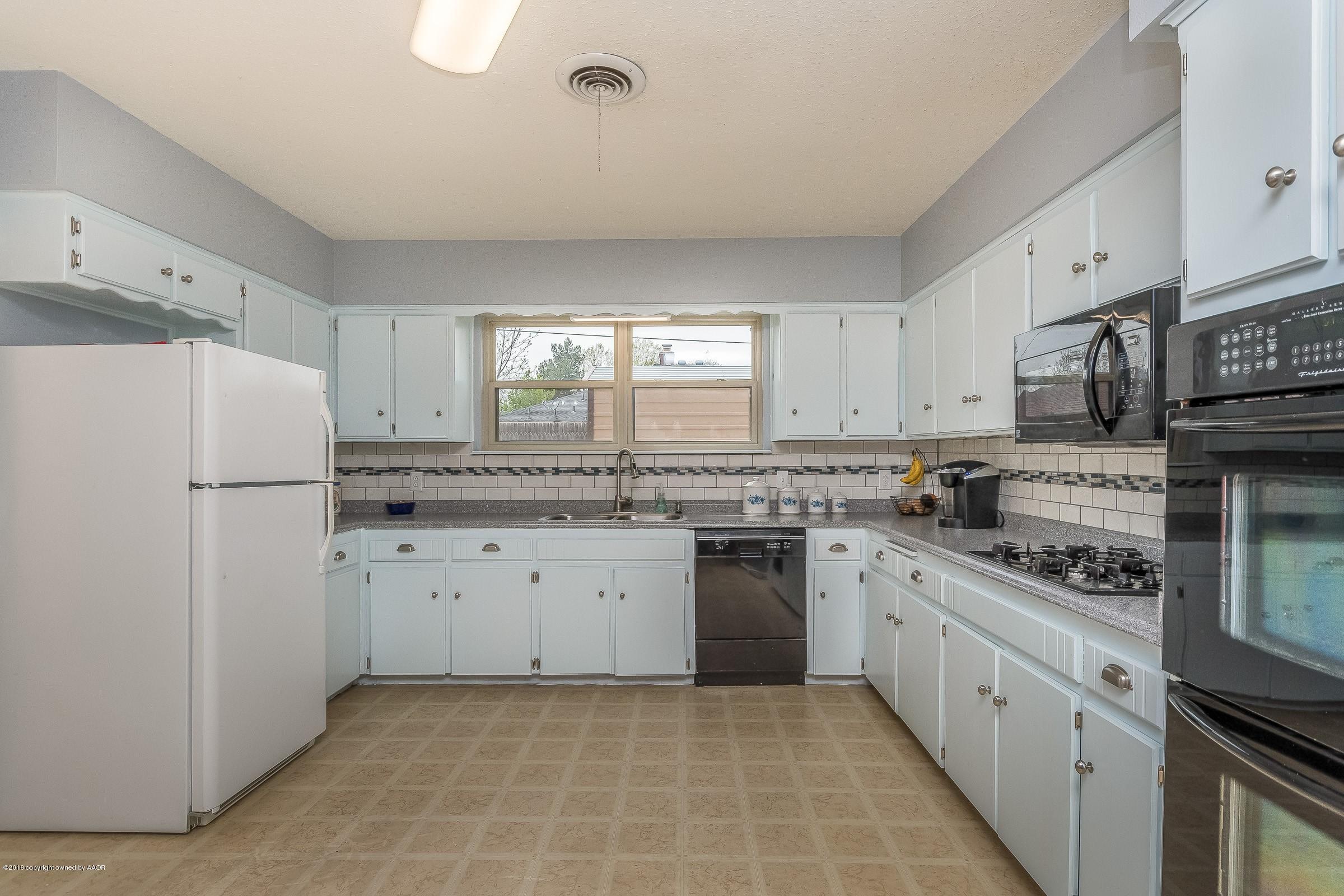 3904 Kingston Road Amarillo, TX 79109 - Photo 6 of 19 005_Kitchen
