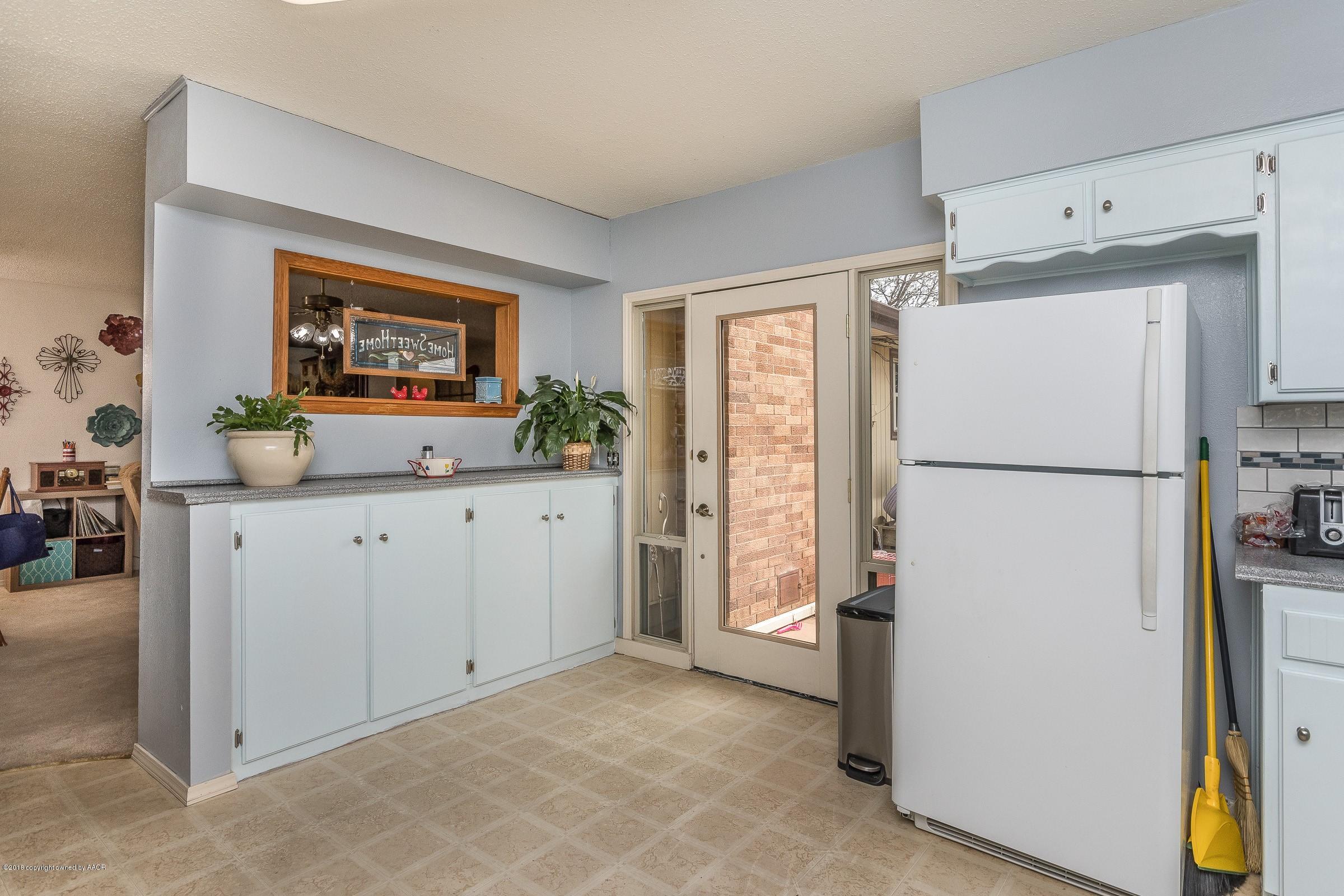 3904 Kingston Road Amarillo, TX 79109 - Photo 9 of 19 008_Kitchen