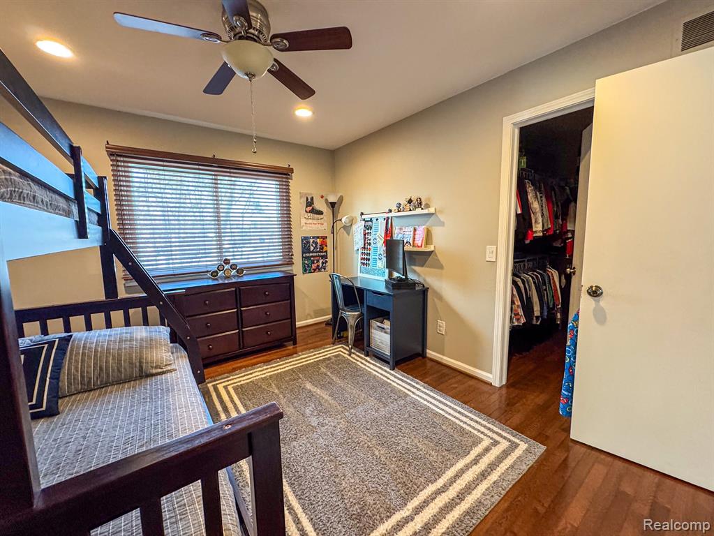 708 Dressler Lane Rochester Hills, MI 48307 - Photo 16 of 24