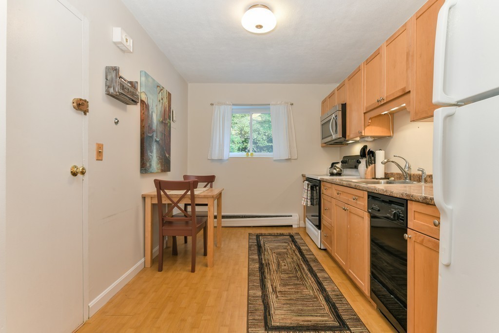 35 Westgate Road, Unit 3 Boston, MA 02467 - Photo 3 of 17
