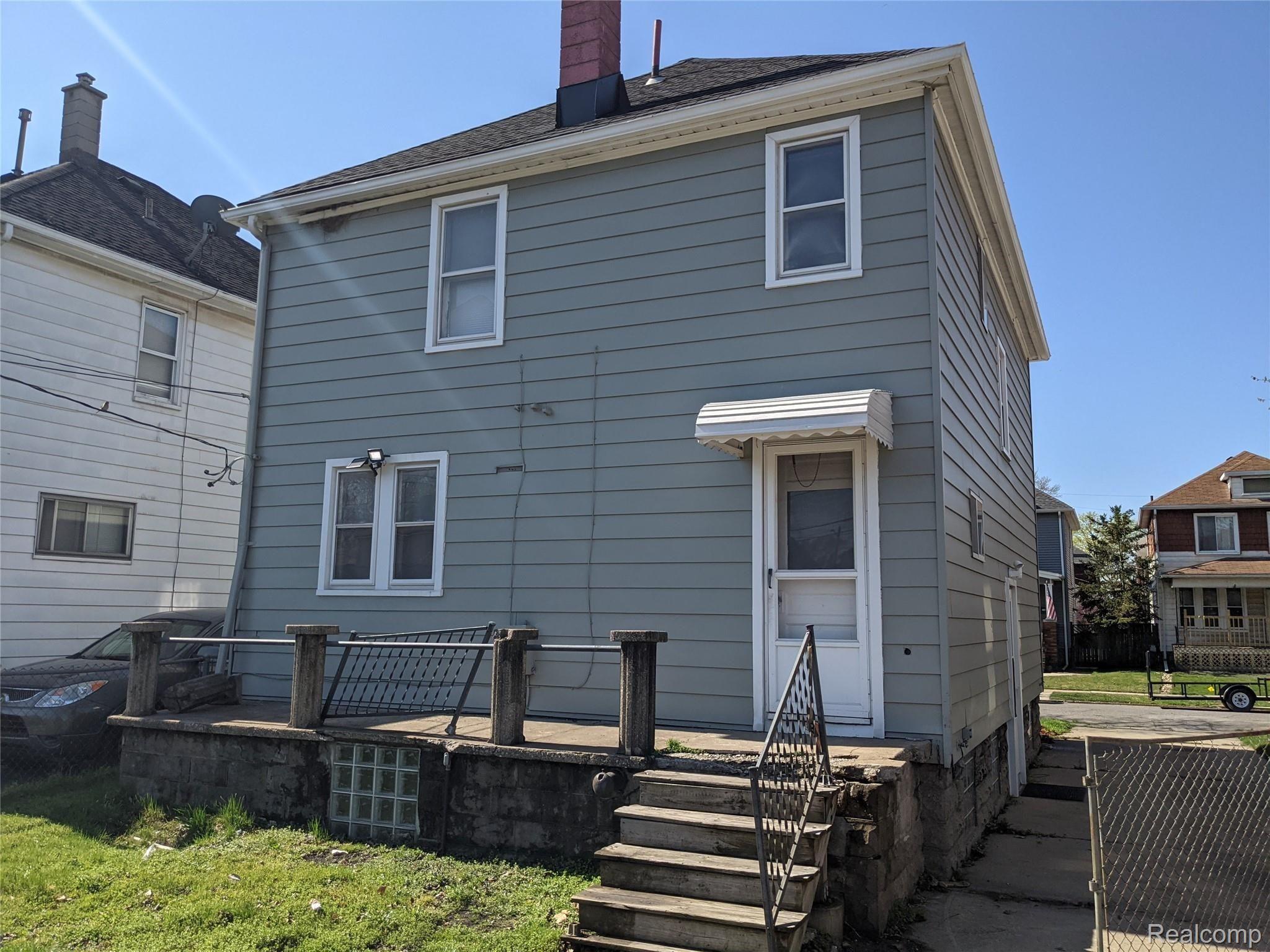 131 Elm Street River Rouge, MI 48218 - Photo 11 of 44 PXL_20210409_145653189.jpg