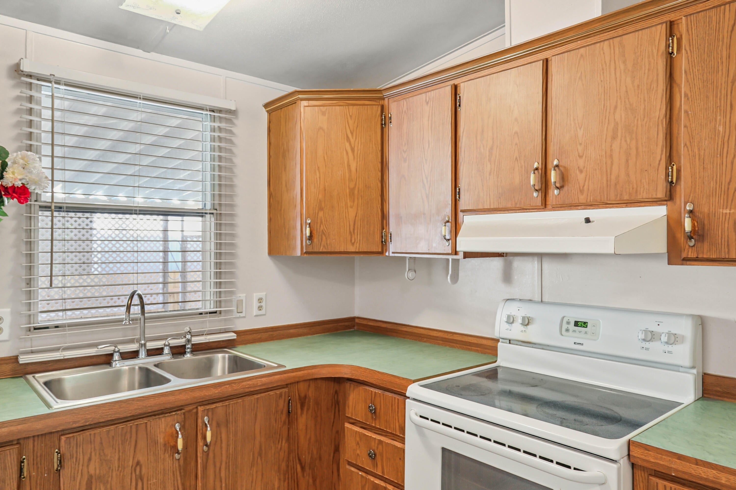 6850 Downing Road, Unit SPC 65A Central Point, OR 97502 - Photo 10 of 26 CU9A9683
