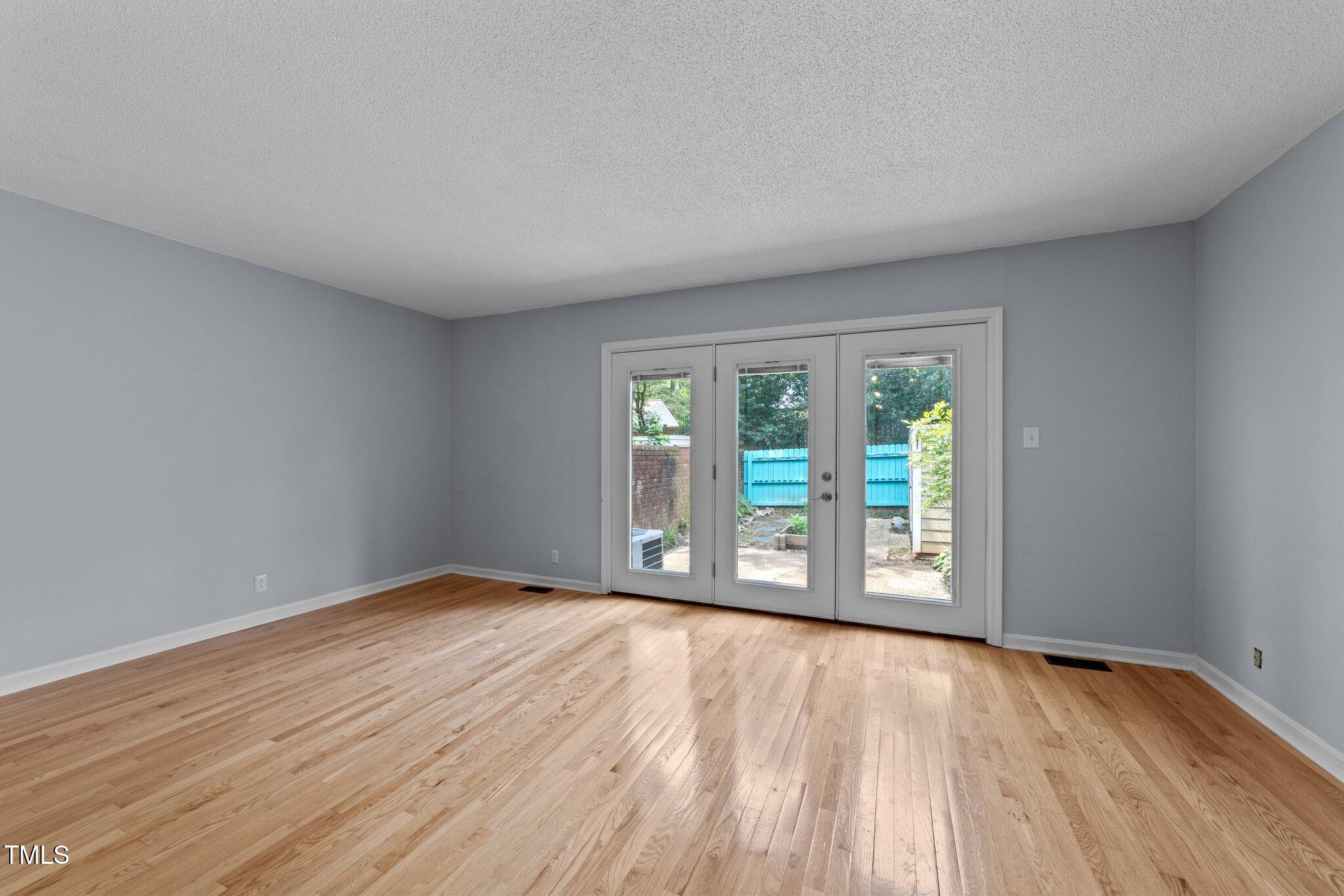 2947 Wycliff Road Raleigh, NC 27607 - Photo 9 of 30 Living 1