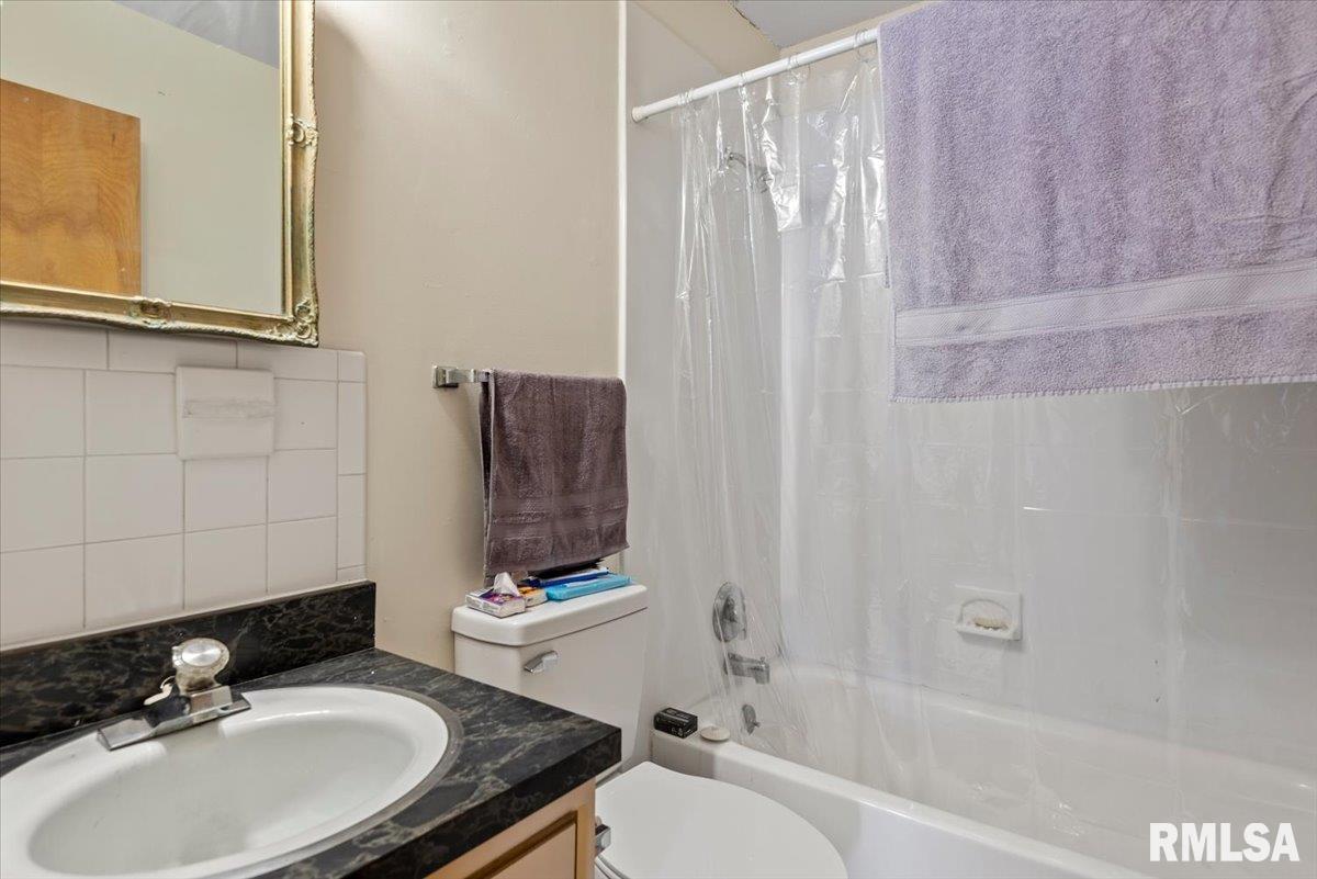 821 South Pasfield Street Springfield, IL 62704 - Photo 8 of 21