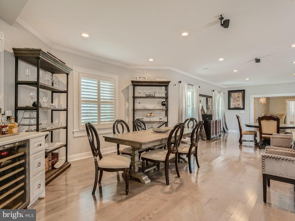 5001 Woodside Road Baltimore, MD 21229 - Photo 8 of 44