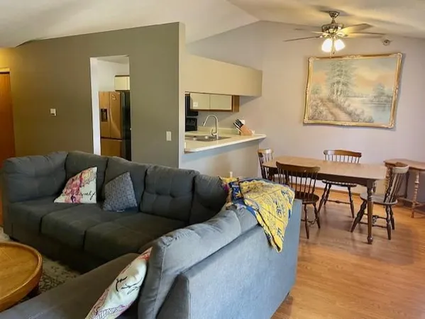 $175,000 | 4151 Boone Avenue North, Unit 202, New Hope, MN 55427