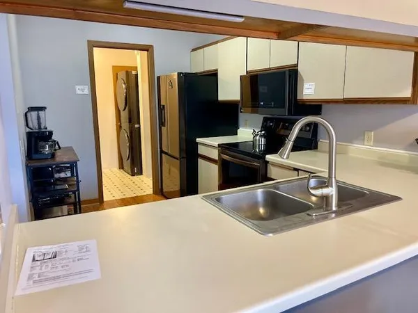 $175,000 | 4151 Boone Avenue North, Unit 202, New Hope, MN 55427