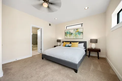 $439,500 | 2005 Hickory Street, Houston, TX 77007