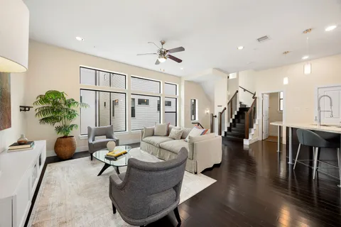 $439,500 | 2005 Hickory Street, Houston, TX 77007