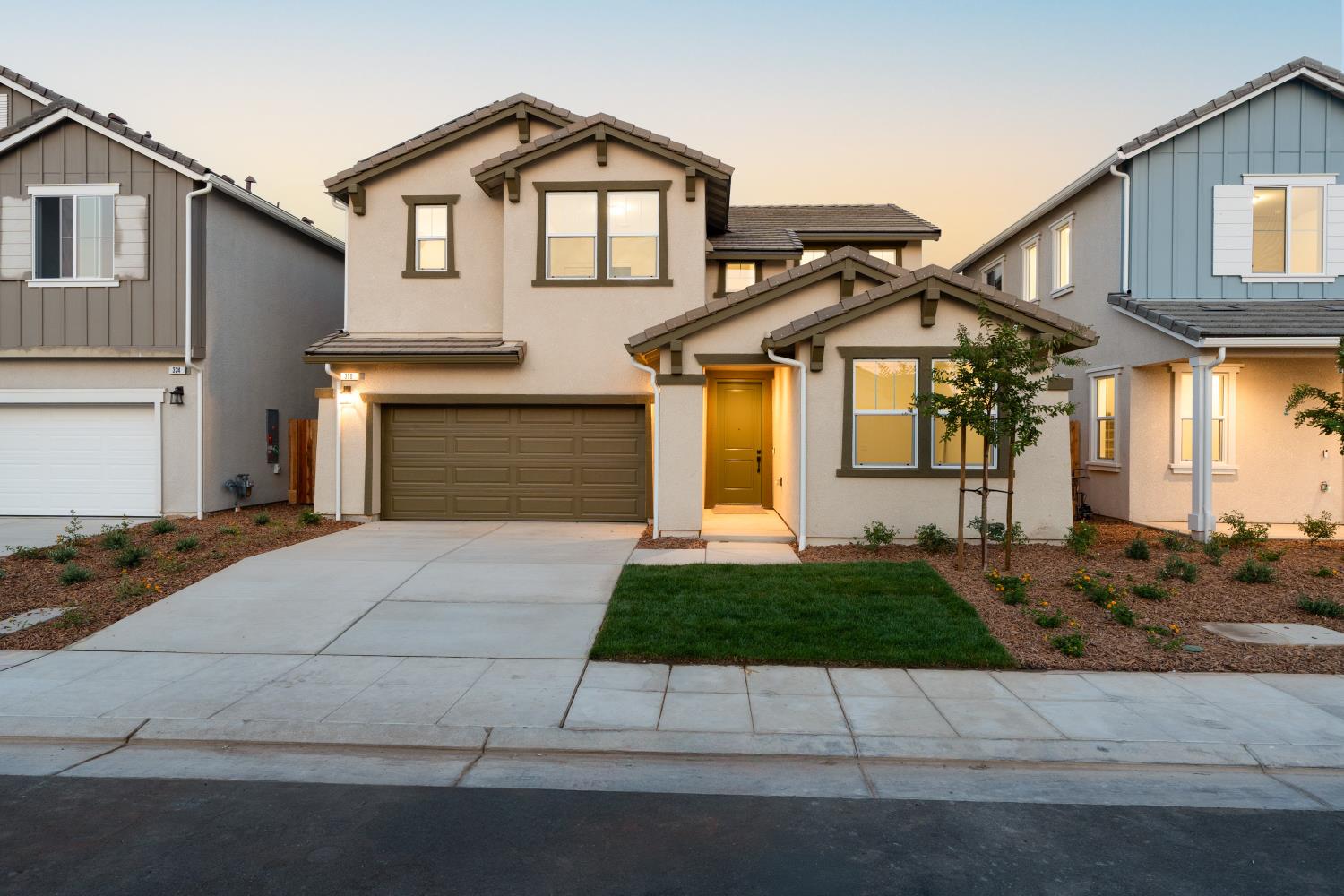 310 South Huckieberry Road Madera, CA 93636 - Photo 1 of 11
