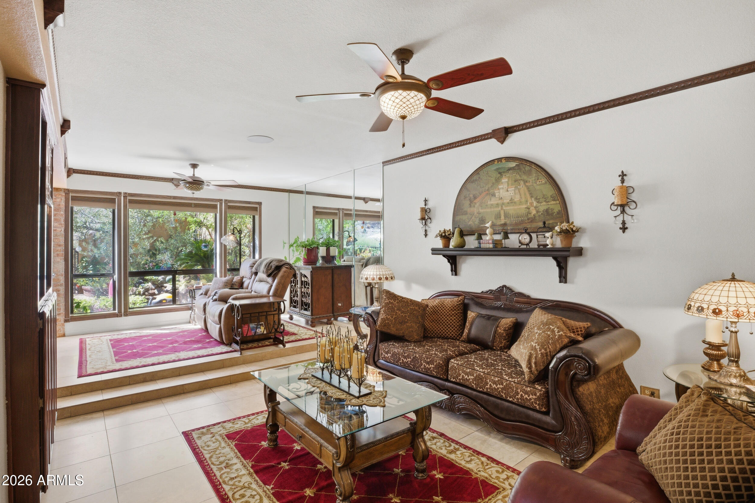 1036 East Shangri La Road Phoenix, AZ 85020 - Photo 15 of 58 Living Room