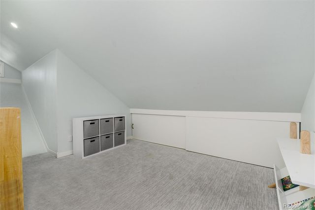 a view of a livingroom with furniture