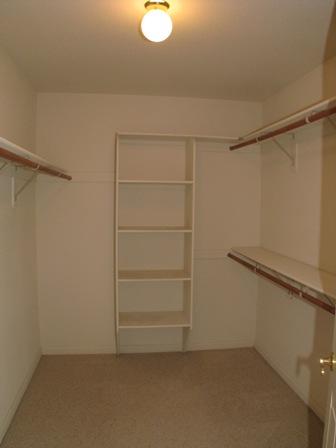 1915 Airstrip Road Redding, CA 96003 - Photo 8 of 17 Master bedroom walk in closet