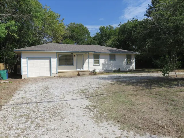 $1,450 | 604 Farm To Market 120, Pottsboro, TX 75076