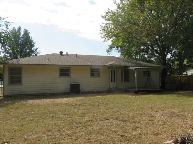 $1,450 | 604 Farm To Market 120, Pottsboro, TX 75076
