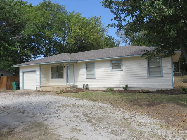 $1,450 | 604 Farm To Market 120, Pottsboro, TX 75076