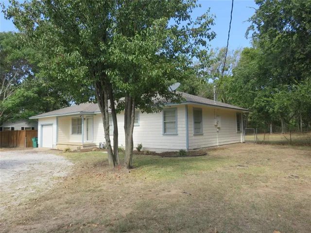 $1,450 | 604 Farm To Market 120, Pottsboro, TX 75076