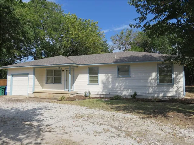 $1,450 | 604 Farm To Market 120, Pottsboro, TX 75076