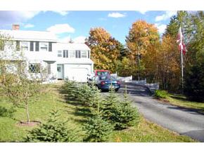 15 B Reed Street, Unit 15 Londonderry, NH 03053 - Photo 2 of 4 Gallery Image 2