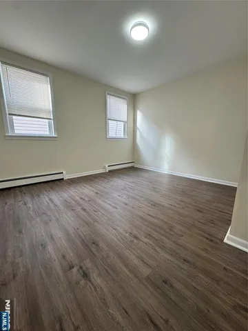 $2,000 | 310 Elm Street, Unit 2R, Kearny, NJ 07032