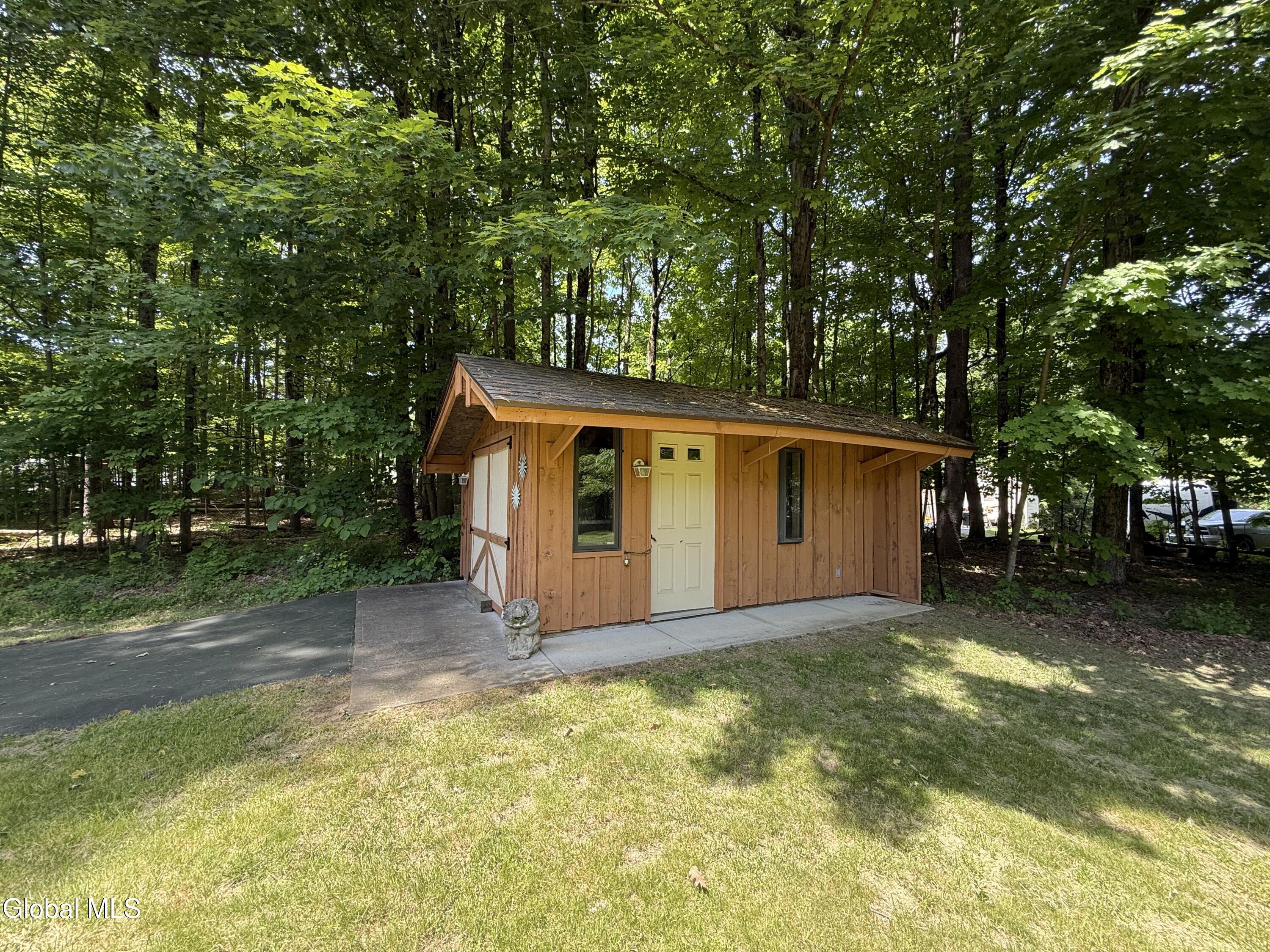 371 Lakeview Road Broadalbin, NY 12025 - Photo 6 of 6 IMG_3733