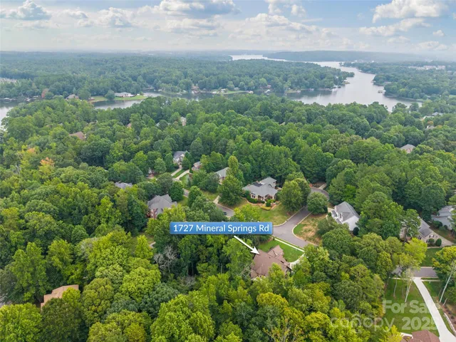 $865,000 | 1727 Mineral Springs Road, Lake Wylie, SC 29710