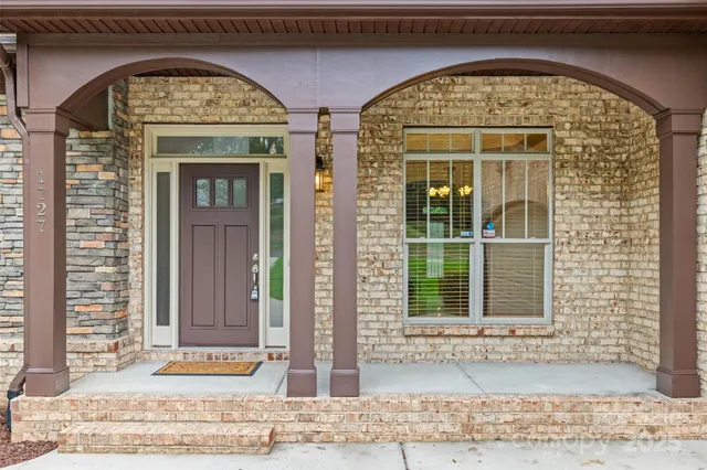 $865,000 | 1727 Mineral Springs Road, Lake Wylie, SC 29710