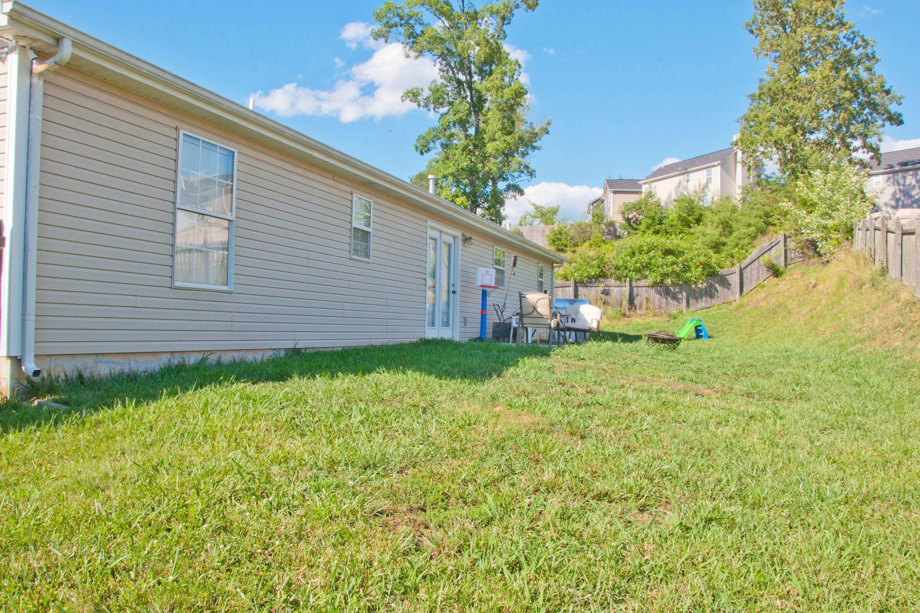 6206 Hugh Willis Road Powell, TN 37849 - Photo 18 of 19 Backyard