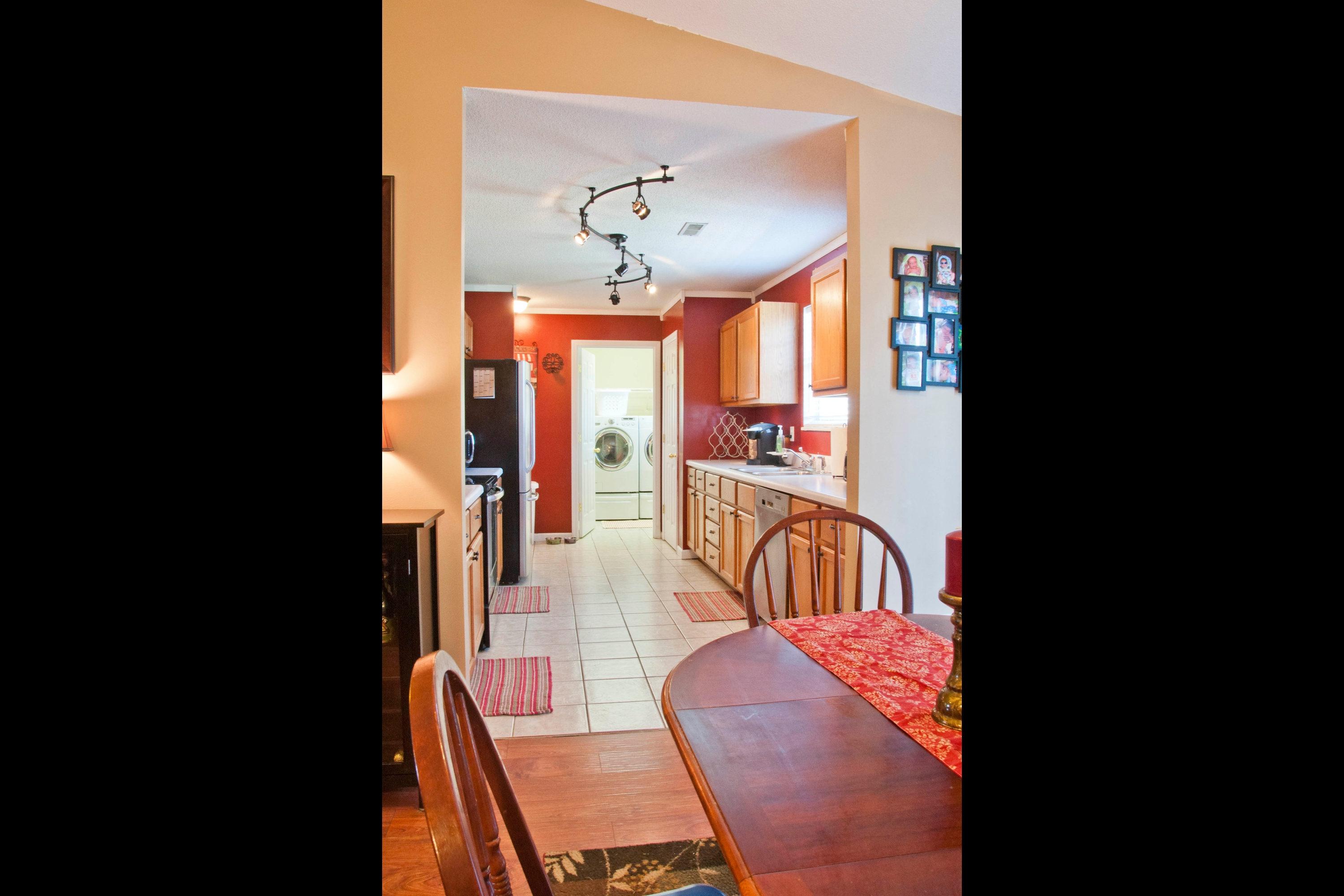6206 Hugh Willis Road Powell, TN 37849 - Photo 7 of 19 Kitchen