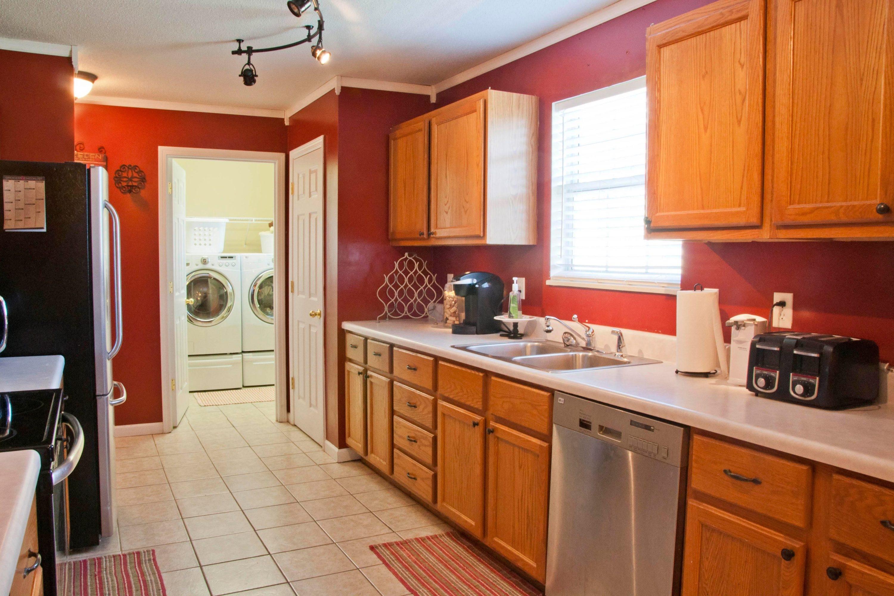 6206 Hugh Willis Road Powell, TN 37849 - Photo 9 of 19 Kitchen