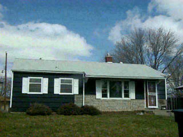 1946 East Beaumont Road Columbus, OH 43224 - Photo 1 of 1