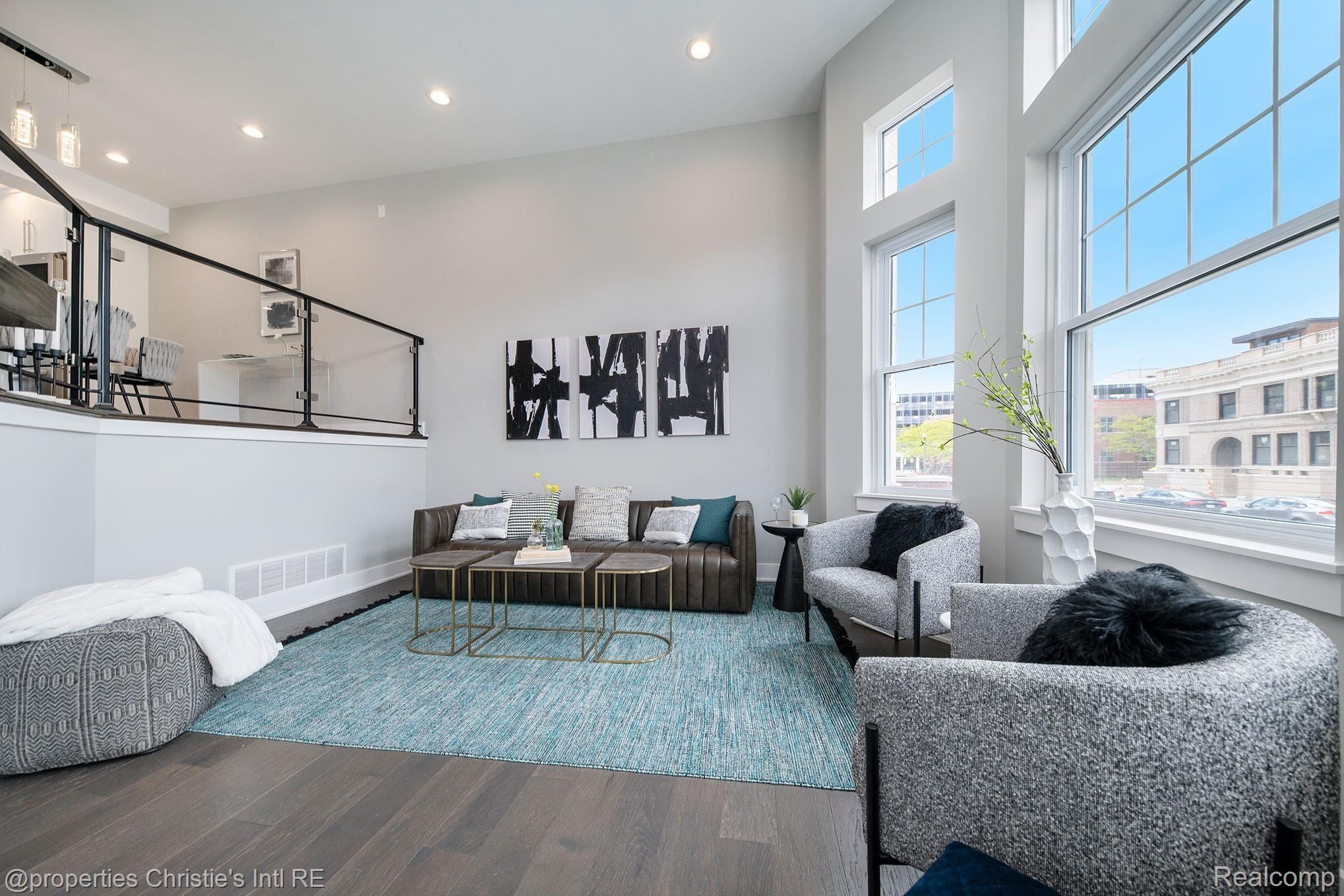 3148 John R Street, Unit 20 Detroit, MI 48201 - Photo 4 of 49 DSC00985.jpg