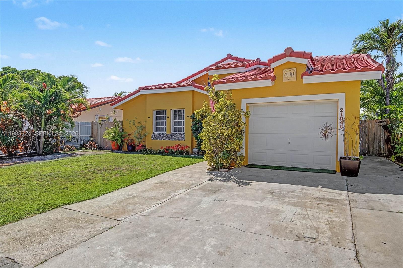 21040 Southwest 85th Pass Cutler Bay, FL 33189 - Photo 6 of 38