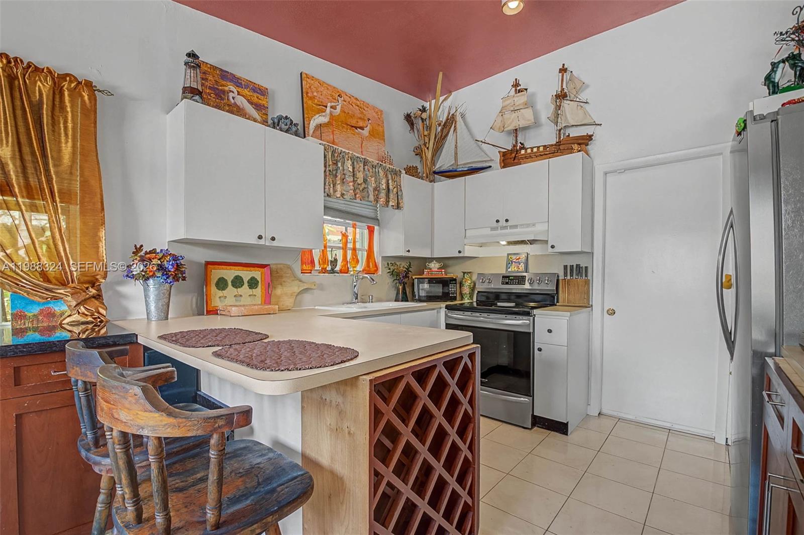 21040 Southwest 85th Pass Cutler Bay, FL 33189 - Photo 8 of 38