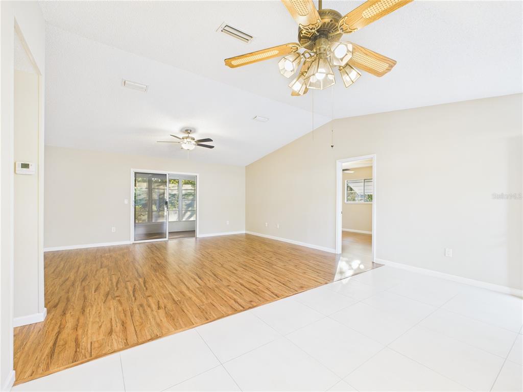 8430 Southwest 105th Place Ocala, FL 34481 - Photo 7 of 26