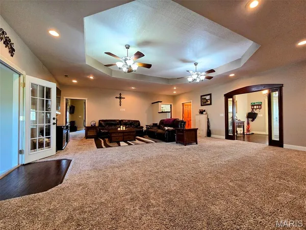 $575,000 | 55272 Buffalo Lane, New London, MO 63459