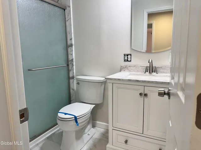 $1,900 | 36 Donna Lynn Drive, East Greenbush, NY 12061