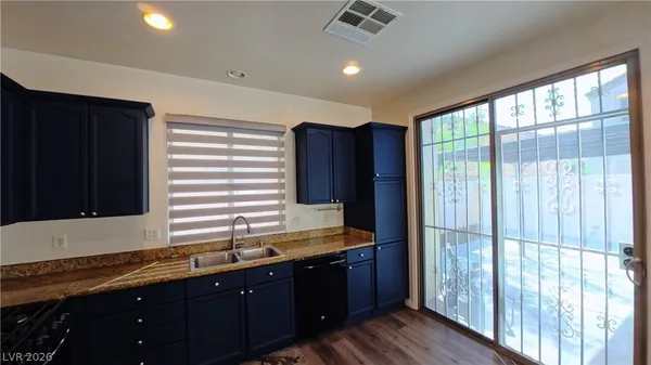 $2,010 | 3661 Turquoise Waters Avenue, North Las Vegas, NV 89081