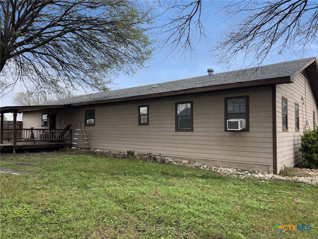 104 East Elms Road Killeen, TX 76542 - Photo 19 of 24 a backyard of a house with lots of green space
