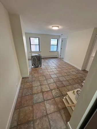 $3,600 | 3 Lewis Street, Unit 2, Boston, MA 02109