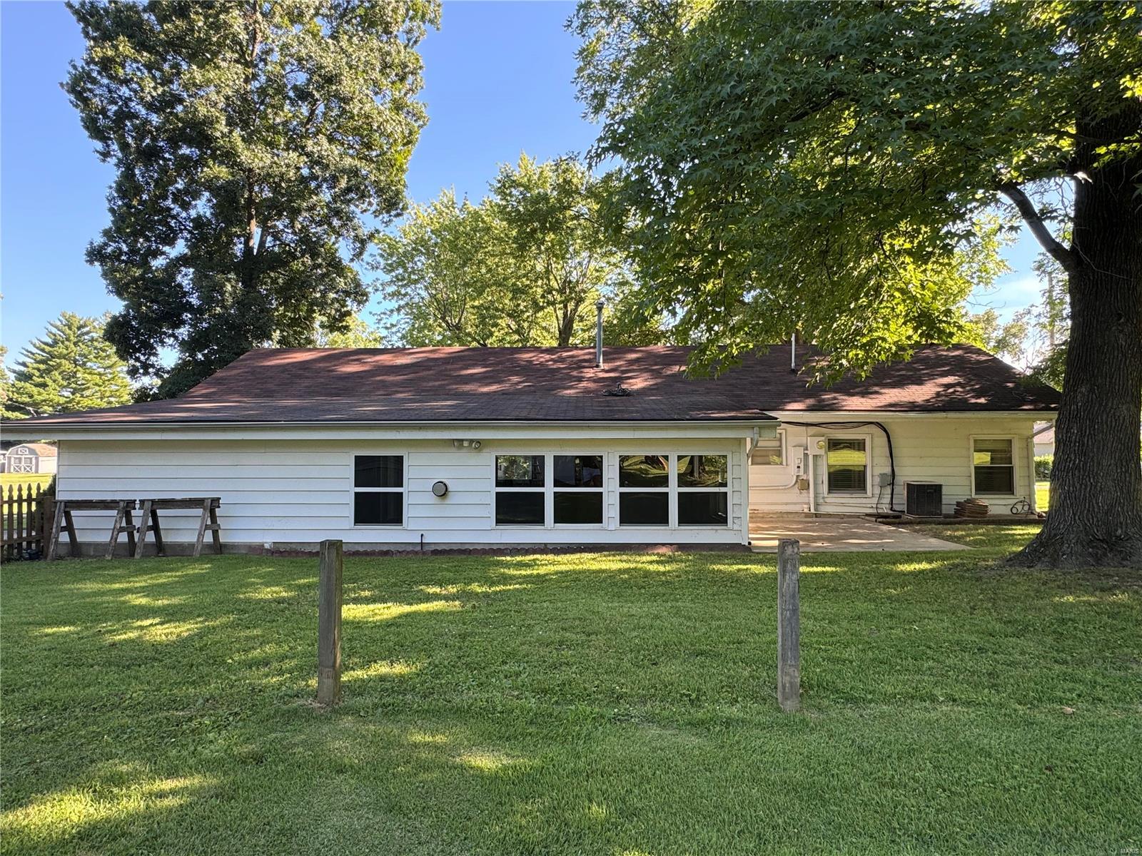 202 Recreation Area Road Marissa, IL 62257 - Photo 7 of 53