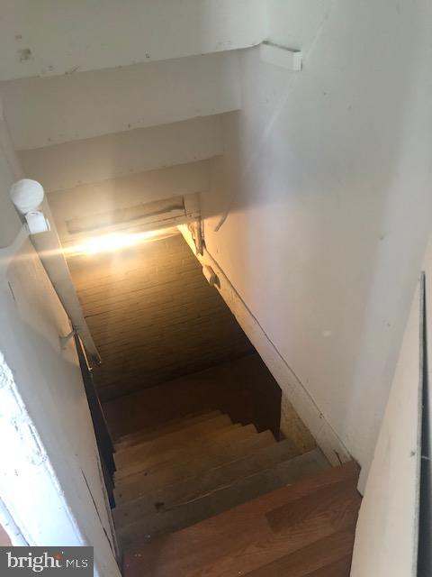 60 Walnut Street Salem, NJ 08079 - Photo 6 of 11 a view of entryway