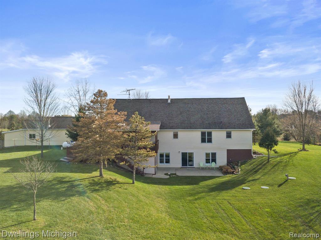 1588 Woodhaven Road Howell, MI 48855 - Photo 72 of 93
