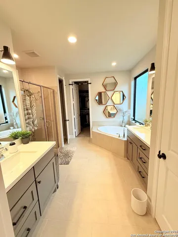 $730,000 | 108 Old Rdg Lane, Boerne, TX 78006