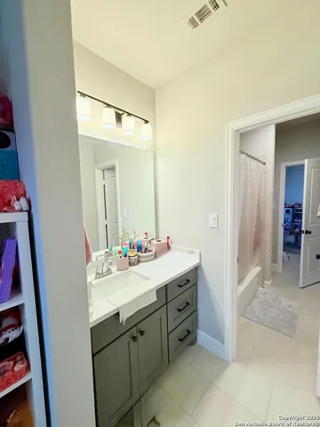 $730,000 | 108 Old Rdg Lane, Boerne, TX 78006