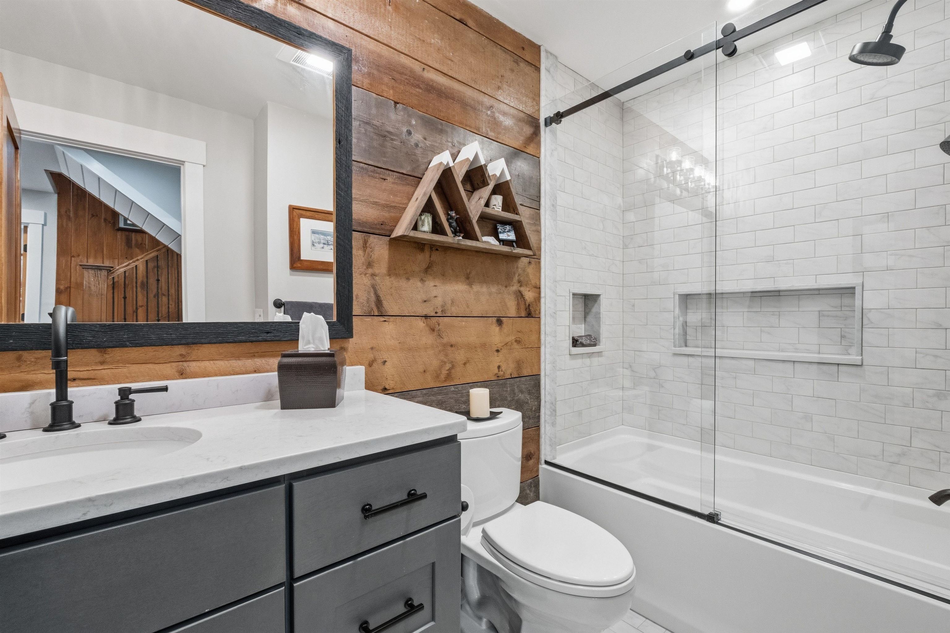 68 Flume Road Lincoln, NH 03251 - Photo 14 of 55