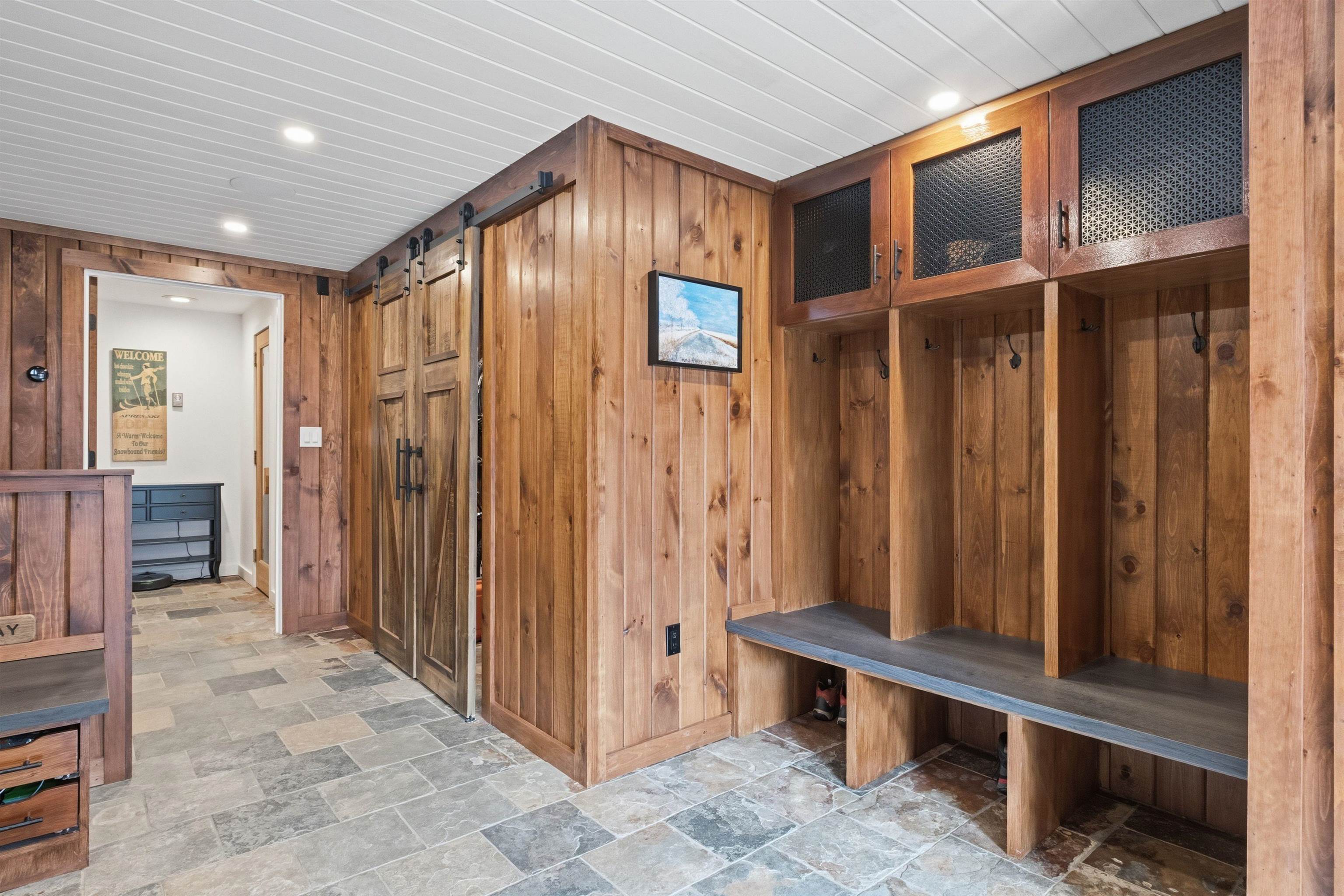 68 Flume Road Lincoln, NH 03251 - Photo 6 of 55